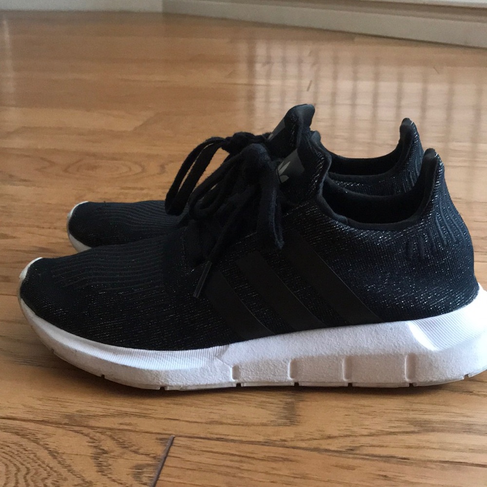 Adidas women’s swift run shoes